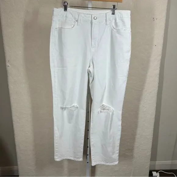 Old Navy White Straight Leg Jeans with Distressed Knees Sz 14 - Picture 7 of 8